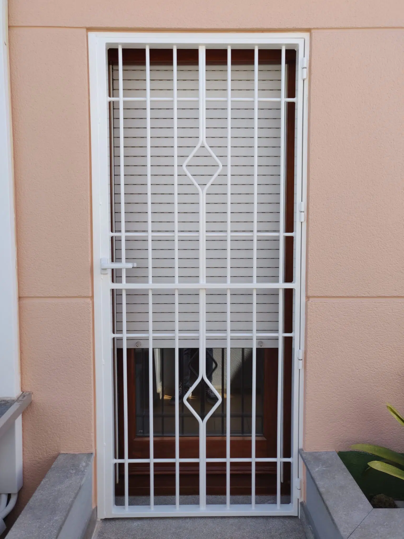 Que empresas ofrecen la instalacion mas segura de rejas para terrazas - &iquest;Qu&eacute; empresas ofrecen la instalaci&oacute;n m&aacute;s segura de rejas para terrazas?