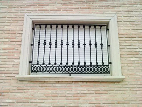 rejas ventanas1 - Rejas de ballesta sant pere de ribes para ventanas y puertas