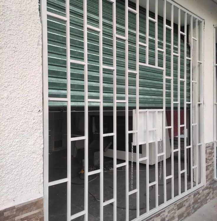 Quines reixes son mes efectives per protegir locals comercials a Barcelona 736x750 - Quines reixes són més efectives per protegir locals comercials a Barcelona?